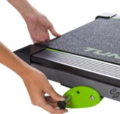 Tunturi Cardio Fit T30 Loopband - Inklapbaar - Hardloopband - 12 Traingsprogramma's - LCD Monitor - 0,8 Tot 12,0 Km/u -Tunturi 1200x1145