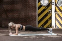 Tunturi TPE Yogamat - Fitnessmat 4mm Dik - Zwart Koord - Blauw - Incl. Gratis Fitness App -Tunturi 1200x802 4