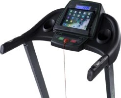 Tunturi Cardio Fit T30 Loopband - Inklapbaar - Hardloopband - 12 Traingsprogramma's - LCD Monitor - 0,8 Tot 12,0 Km/u -Tunturi 1200x976